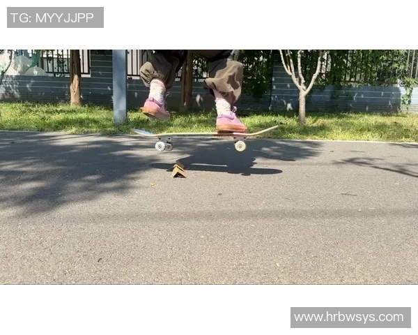 滑板战术探秘：西安滑板队如何构建独特节奏体系与团队协作