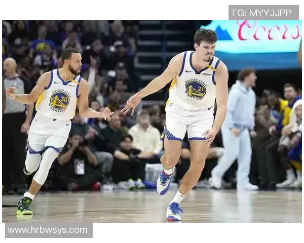 勇士与爵士精彩对决全场回放尽览比赛高潮与精彩瞬间